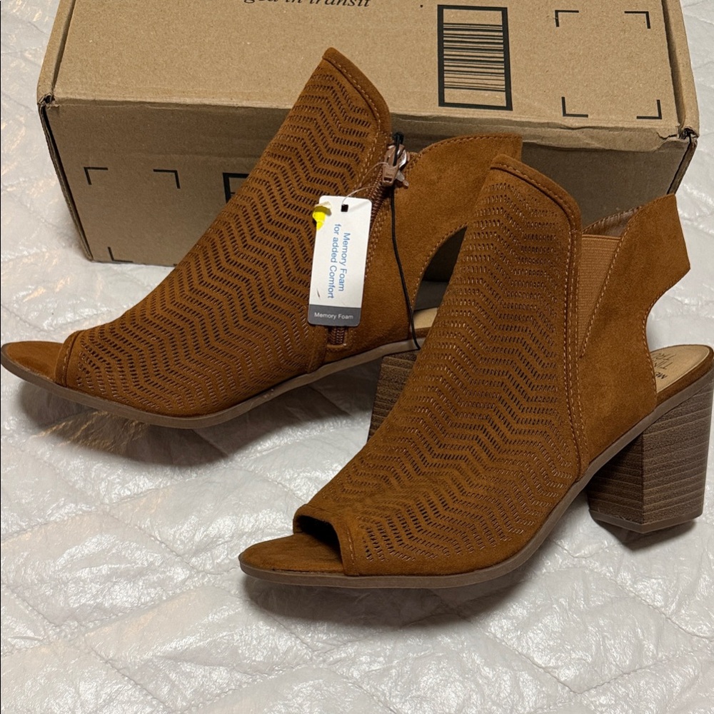 Time and Tru Brown Peep-Toe Heels